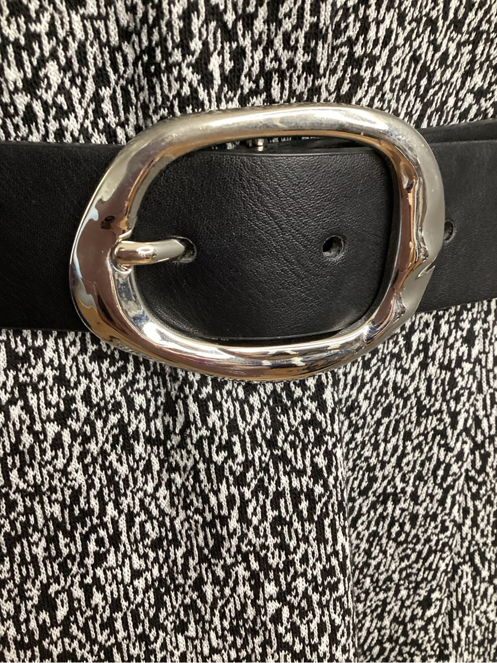 Women's Black Faux Leather Belt with Silver Wavy Oval Buckle S 27-33 inches